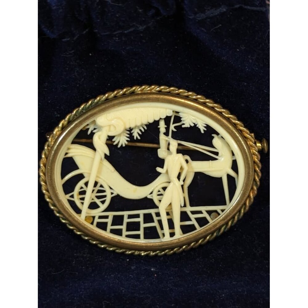 Depose France Oval Celluloid Carriage with Horse and Man Brooch/Pin